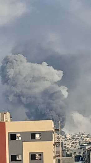 Plumes of smoke rising east of the Gaza Strip #North_Media