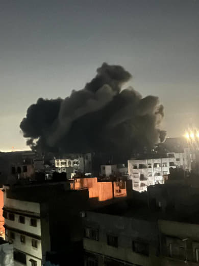 The occupation air force launches a series of violent and successive raids on eastern Gaza City