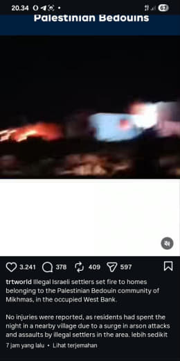 Source : TRTWorld media Illegal Israeli settlers set fire to homes belonging to the Palestinian Bedouin community of Mik