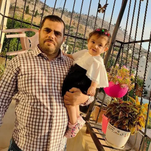 The occupation forces arrest the young man “Younis Sabri Al-Qani” after raiding his house in the village of Kafr Qalil, 