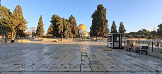 For the sixth consecutive day, Israeli occupation authorities keep Al-Aqsa Mosque closed to worshippers, claiming a stat