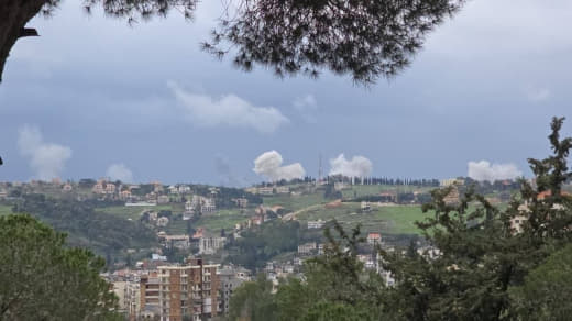 غارات إسرائيلية تستهدف عدة قرى في لبنان: ميفدون، كفر تبنيت، وعشر بلدات في محيط منطقة النبطية.