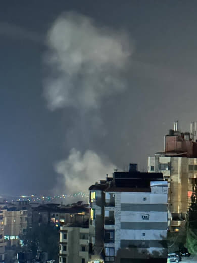 سلاح الجو الاسرائيلي يستهدف شقة في بلدة عرمون جنوب لبنان