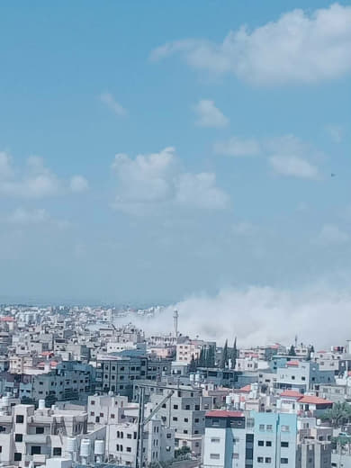 نفذ جيش الاحتلال اليوم الجمعة تفجيرات ضخمة في مخيم طولكرم. للأسف مخيمات طولكرم وجنين أصبحت نسيًا منسيًا، لتثبت عبث سياسة