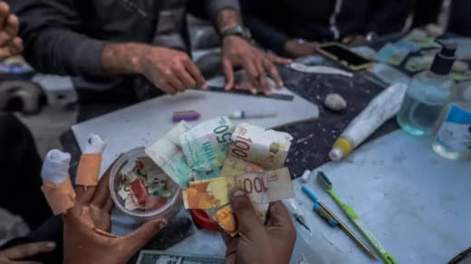 #متابعة | 📌الخبير الاقتصادي أحمد أبو قمر: المواطنين والتجار والسائقون في قطاع غزة وجدوا أنفسهم أمام خيار شبه وحيد وهو ال