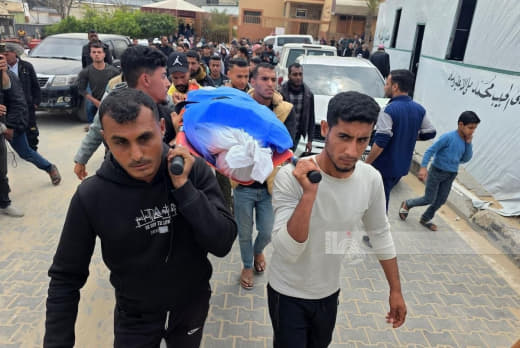 Farewell and funeral procession of the martyr Huda Al-Attar at Nasser Medical Complex. She was martyred by Israeli fire 