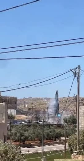 اصابة عدد من طلاب مدرسة ذكور المغير شرق رام الله بالاختناق، بعدما استهدفتها قوات الجيش الإسرائيلي بالقنابل الغازية،، ومن