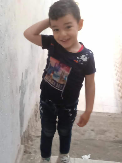 Yazan Haitham Qwaider, 5 years old, lost in the Sabra neighborhood, residents of the Companions, if anyone finds him, co