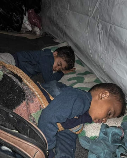 “Imagine that he is your son”... More than half of Gaza’s population slept tonight under the “water” of rain that floode