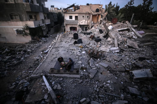 You can imagine all the memories gone in the blink of an eye... “Scenes of massive destruction in Hamad Towers in Khan Y