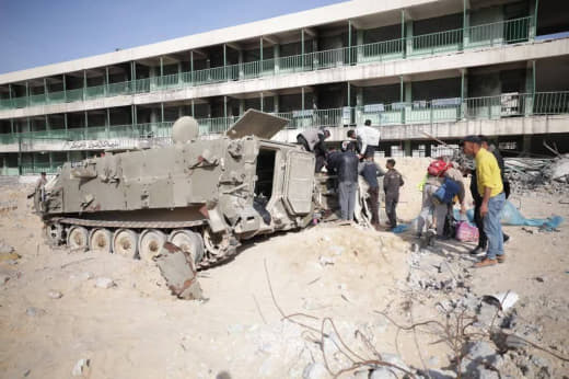 A large number of destroyed Zionist vehicles left behind by the Zionist occupation in Gaza 🇵🇸