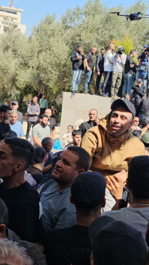 📸 Part of the reception of the prisoners liberated by the exchange deal in Ramallah in the central West Bank a short whi