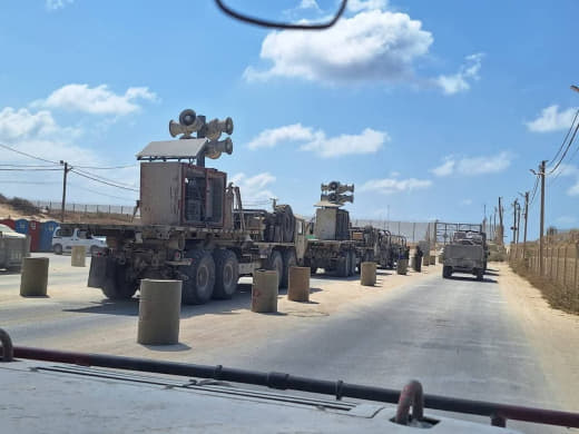 Israeli media: A convoy of trucks equipped with loudspeakers was deployed throughout Gaza, to broadcast Netanyahu’s spee