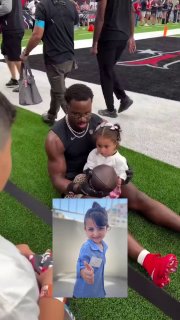 👤 sana_aljamal82 📝 Azeez Al-Shaair, an NFL star, paid a touching tribute to Wafaa Akila, an 8-year-old girl, and her fat