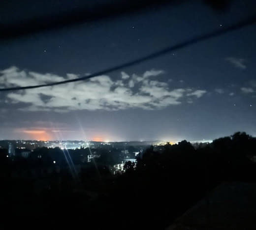 ❗️ Explosions reported in Havana, with images showing fires in the distance Cuban journalists say Special Forces are pre