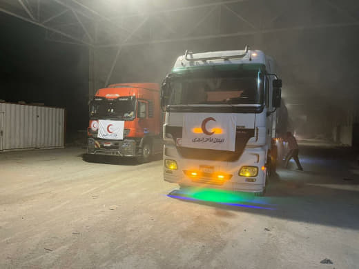 #Photos Trucks that entered the Gaza Strip a short while ago.