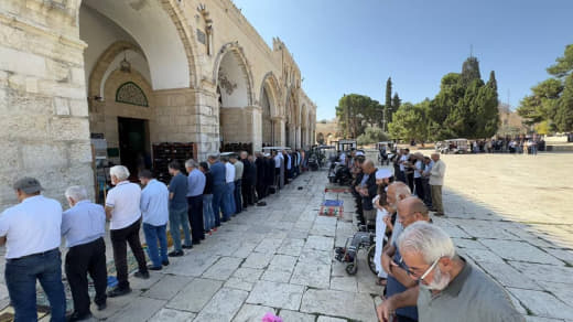#Image | Due to the strict occupation restrictions, only 5,500 Palestinians performed Friday prayers in Al-Aqsa Mosque.