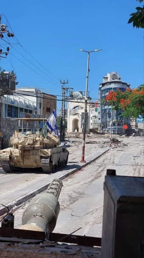 An old picture a few days ago of tanks at Al-Najma Junction