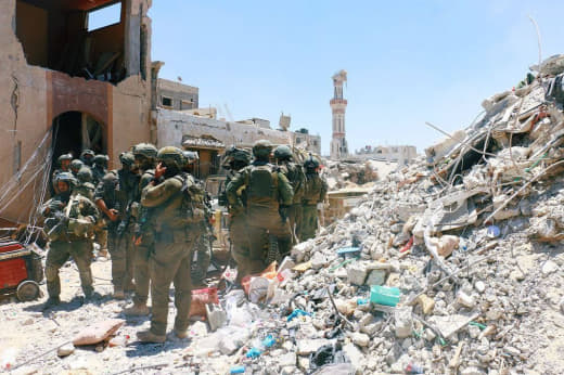 Yabna camp, surrounding Al-Huda Mosque