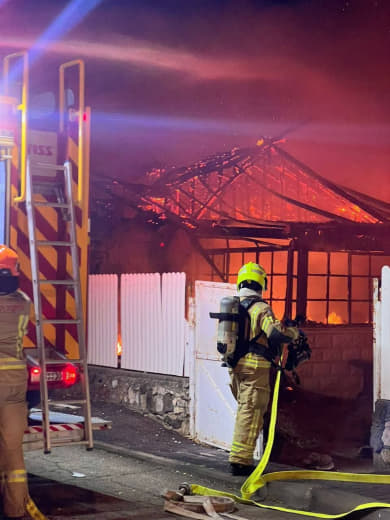 Israeli Civil Defense: We are facing difficulty in controlling fires inside Kiryat Shmona