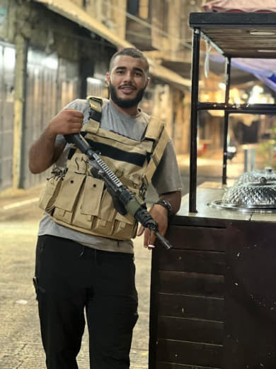 #local_sources The Palestinian security services arrest the persecutor of the occupation, “Azhar Masrouja,” from the Bab