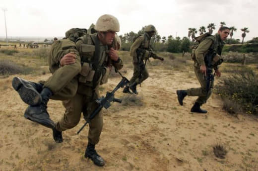 Israel's army radio reports that Israel's military withdrew the Kiryati Brigade from Khan Yunis in southern Gaza. (Illus