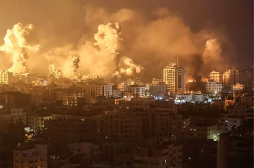 A report by UN experts warns that any transfer of weapons or ammunition to Israel that would be used in Gaza is likely t