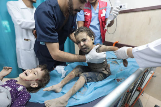 Gaza… 12,000 Palestinians await “the dream of treatment abroad More: