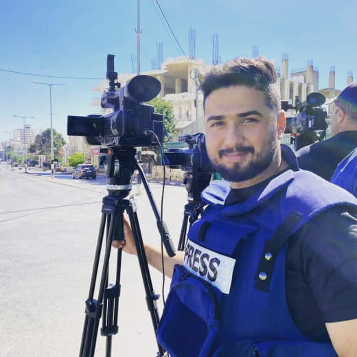 The Committee to Protect Journalists (CPJ) alerts of the arrest of journalist Khalil Dweeb by Palestinian PA intelligenc