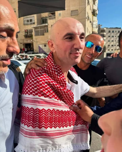 Israeli occupation authorities released Palestinian Samer Mutaab from Jerusalem today after 23 years in prison.
