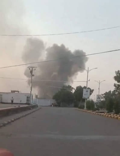 Breaking | Airstrikes have just targeted Al-khatheb area and Al Hudaydah Airport in Yemen.
