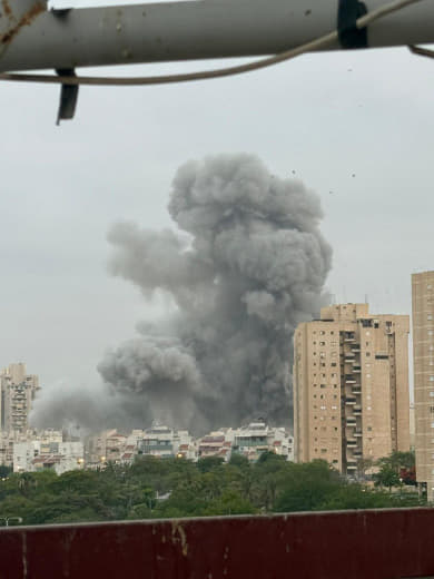 ⚡️ From the location where the Iranian missile directly struck a 7-story building in Beersheba