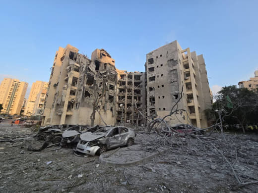 ⚡️ Preliminary investigations conducted by the occupation regarding the Iranian bombardment of occupied Beersheba this m
