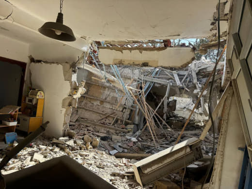 ⚡️ Massive destruction in occupied Beersheba due to the latest Iranian bombardment.