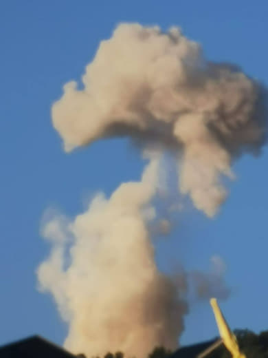 Breaking | Israeli aircraft bombard areas in Al-Rihan in the south of Lebanon.