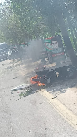 ⚡️ Israeli march bombs motorcycle at the outskirts of Mansouri town in Tyre district, southern Lebanon.