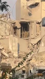 ⚡️ Search for missing persons among the debris of the building targeted by an Iranian missile in Beersheba