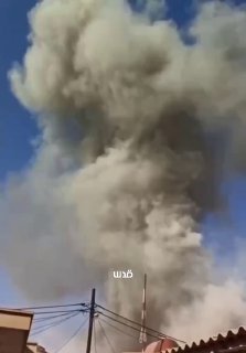 ⚡️ The cities of Bushehr and Shiraz in Iran.. Explosions and smoke following Israeli airstrikes and activation of Irania